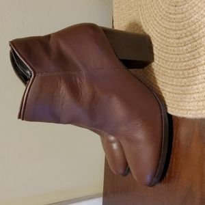 Thursday boots. Size 8.5  side zip